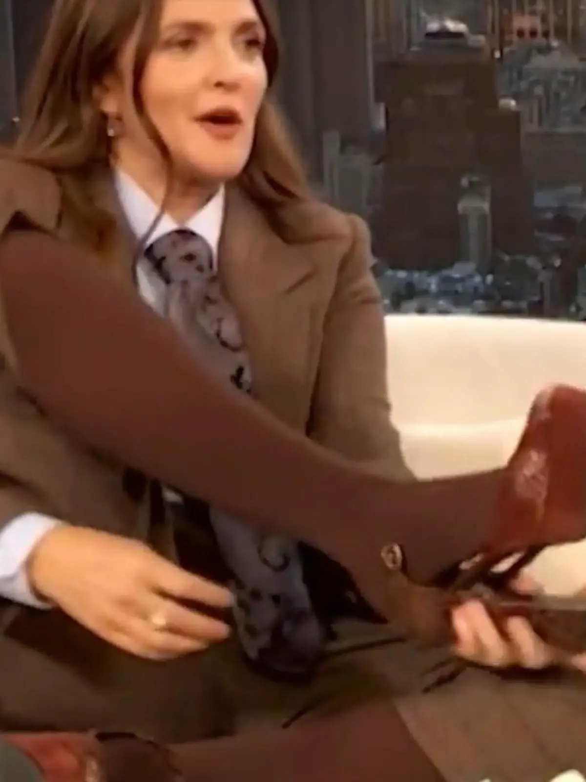 Bild zu: "Drew Barrymore kritisiert Politik"