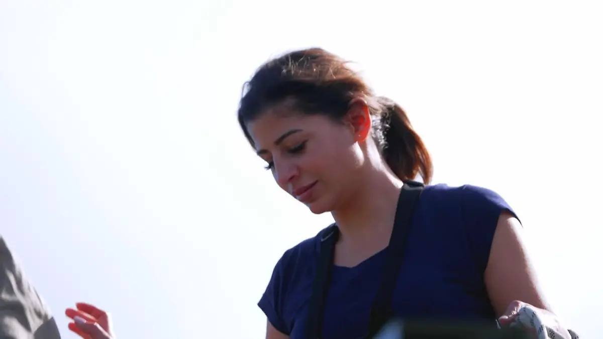 Sprung aus schwindelerregender Höhe! Eva Benetatou zieht die Notbremse Dschungelcamperin im Gefühlschaos