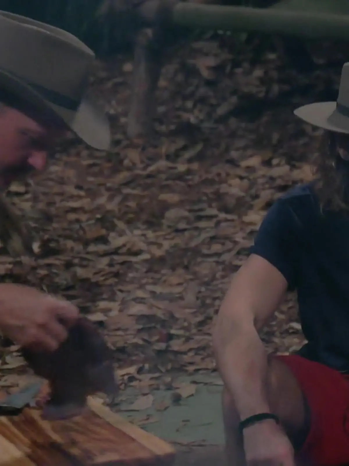 Bild zu: "Fleisch braten? Natürlich Männersache!"