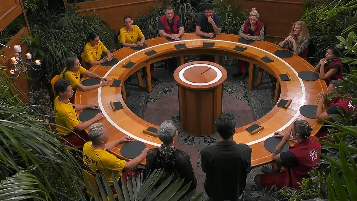 Die Tafelrunde erwartet die erste Essensprüfung Keine Vorfreude