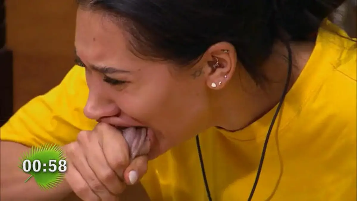 Büffelhoden für Samira - das ist hart! Schafft sie das?