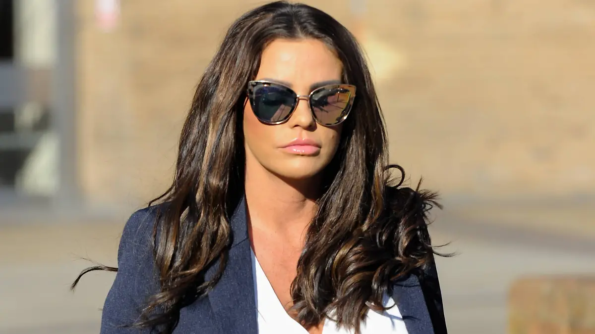 Entertainment Bilder des Tages 25 02 2019 London United Kingdom Katie Price trial Former glamo