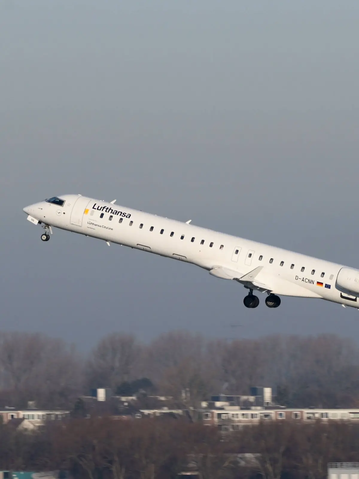 Bild zu: "Lufthansa-Notfall! Flugzeug auf dem Weg nach München in Schwierigkeiten"