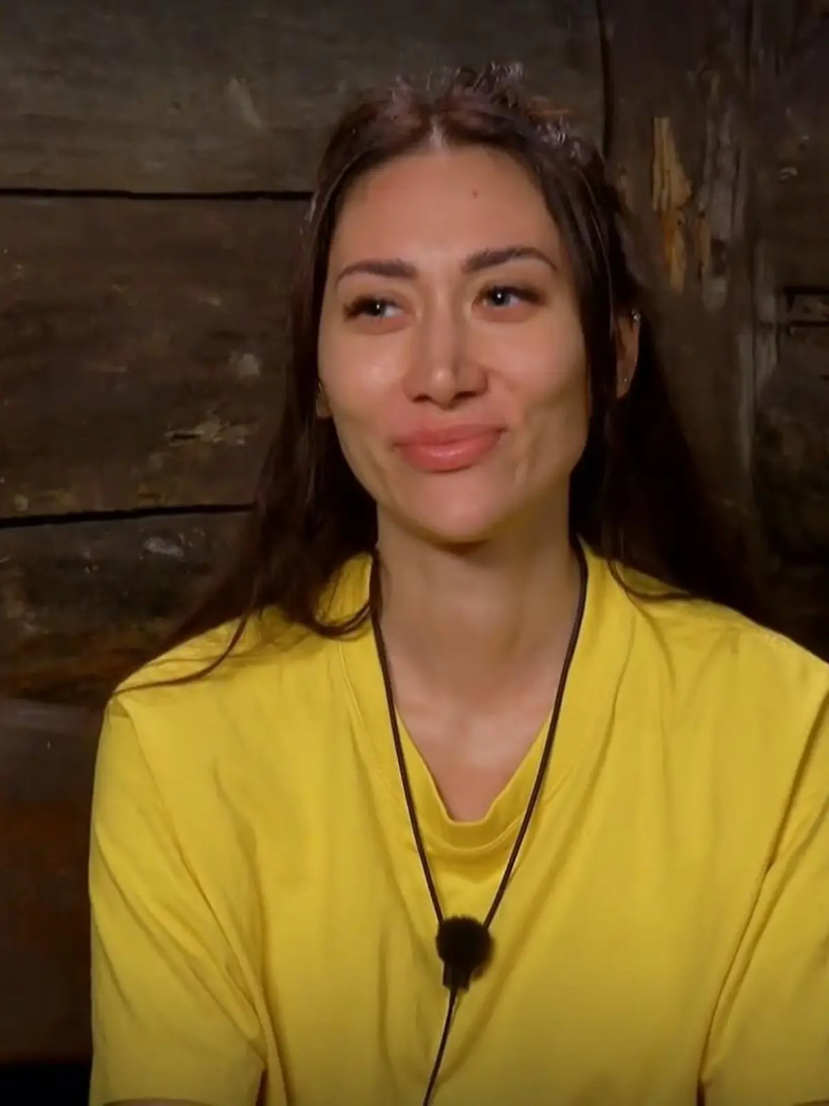 Bild zu: "Samira Yavuz schüttet Dschungelcamperin Simone Ballack ihr Herz aus"