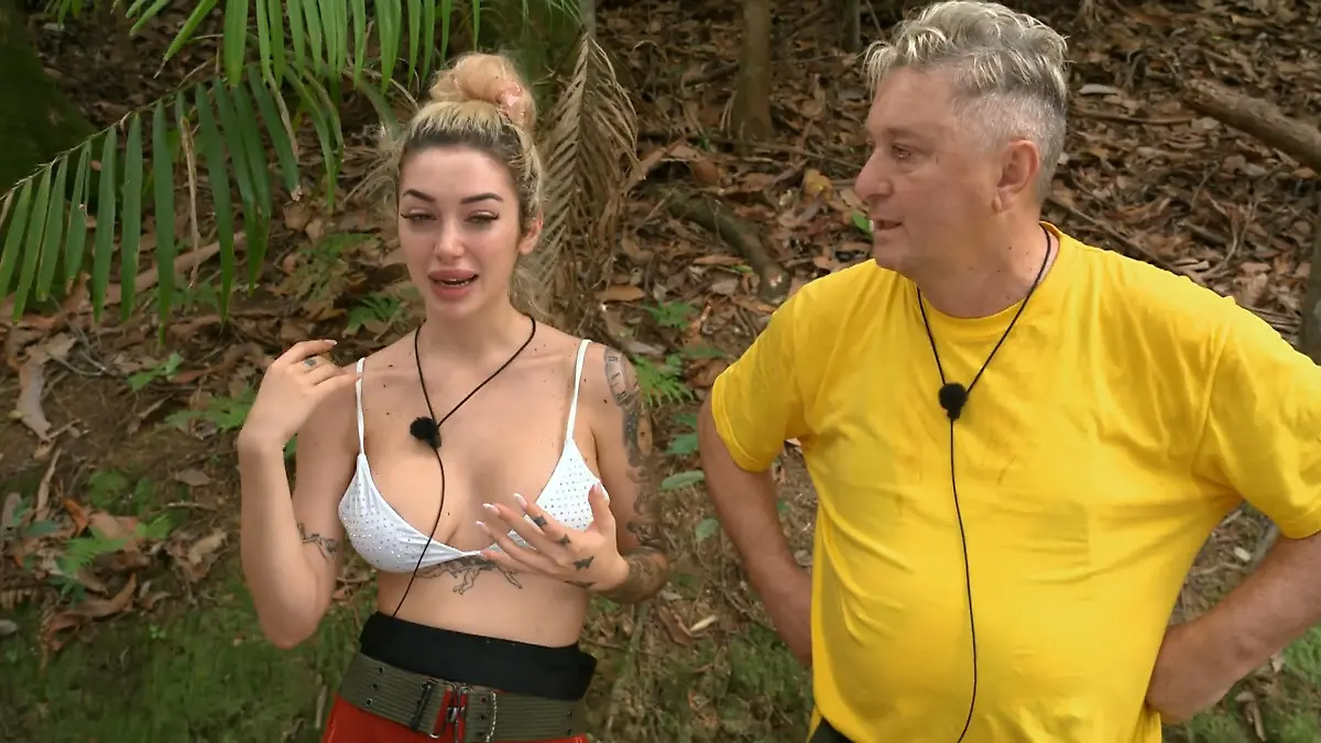 Ariel wollte sich doch ihren Ängsten stellen ... Nicht geklappt