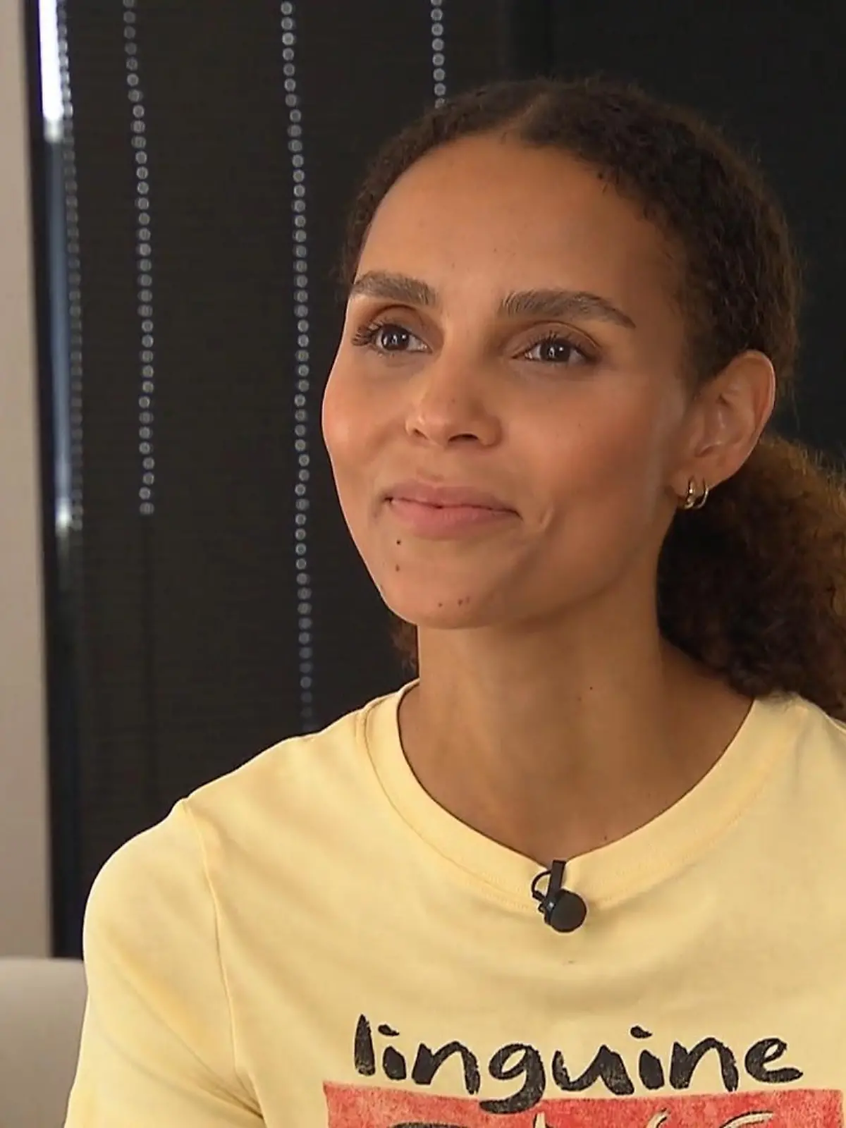 Bild zu: "Flugbegleiterin Kim kämpft mit Lampenfieber"