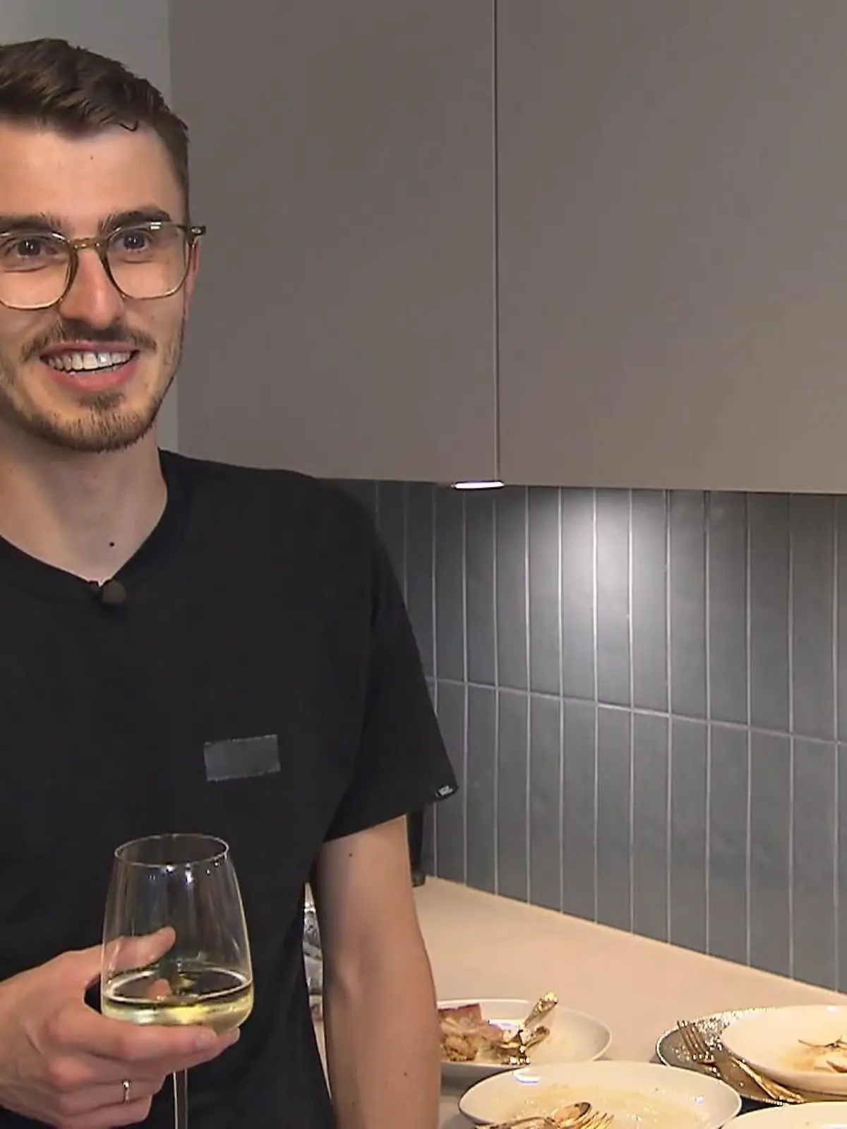 Bild zu: "Kevin serviert Tradition mit einem Twist"