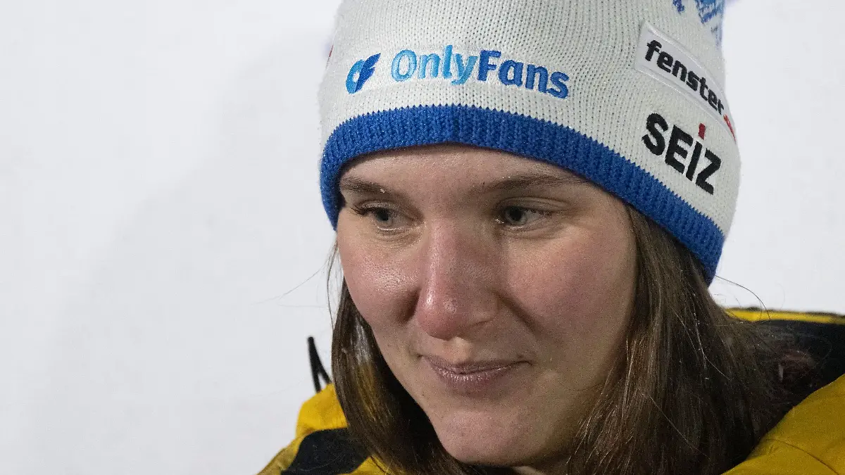 Wirbt für eine Erotik-Plattform: Bobfahrerin Lisa Buckwitz. (Archivbild)