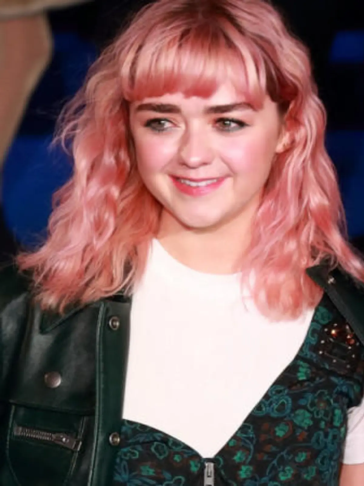 Maisie Williams möchte mehr Marken zur Nachhaltigkeit anregen