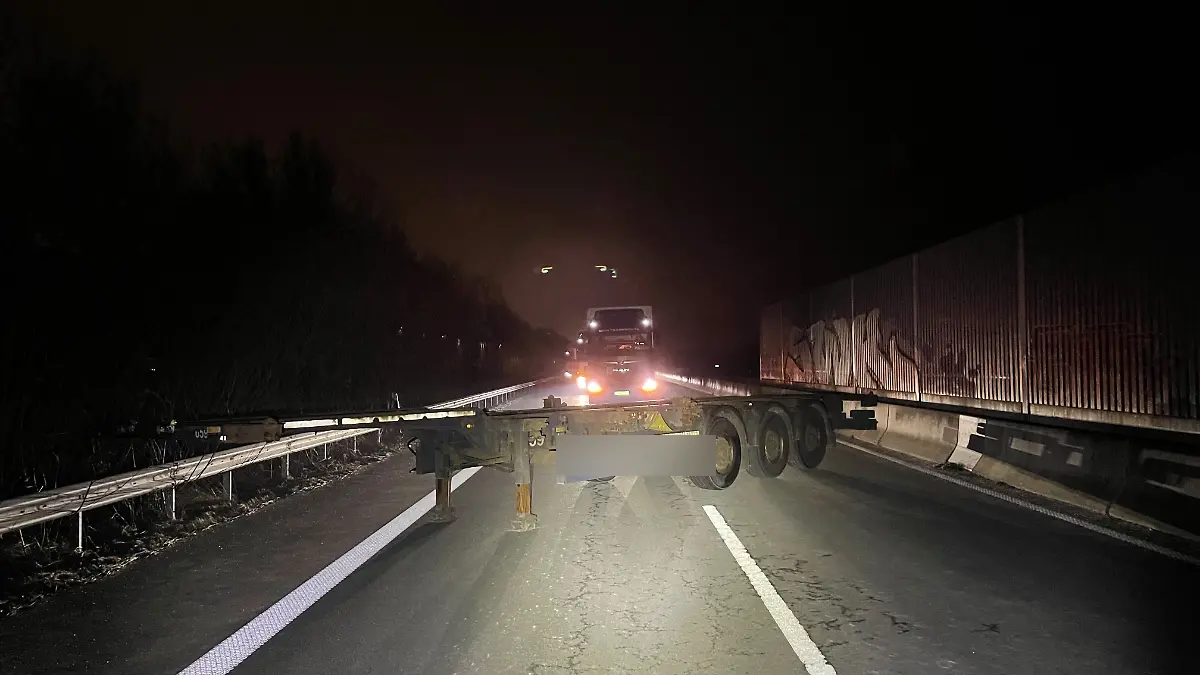 Die Polizei ermittelt wegen versuchten Totschlags. 