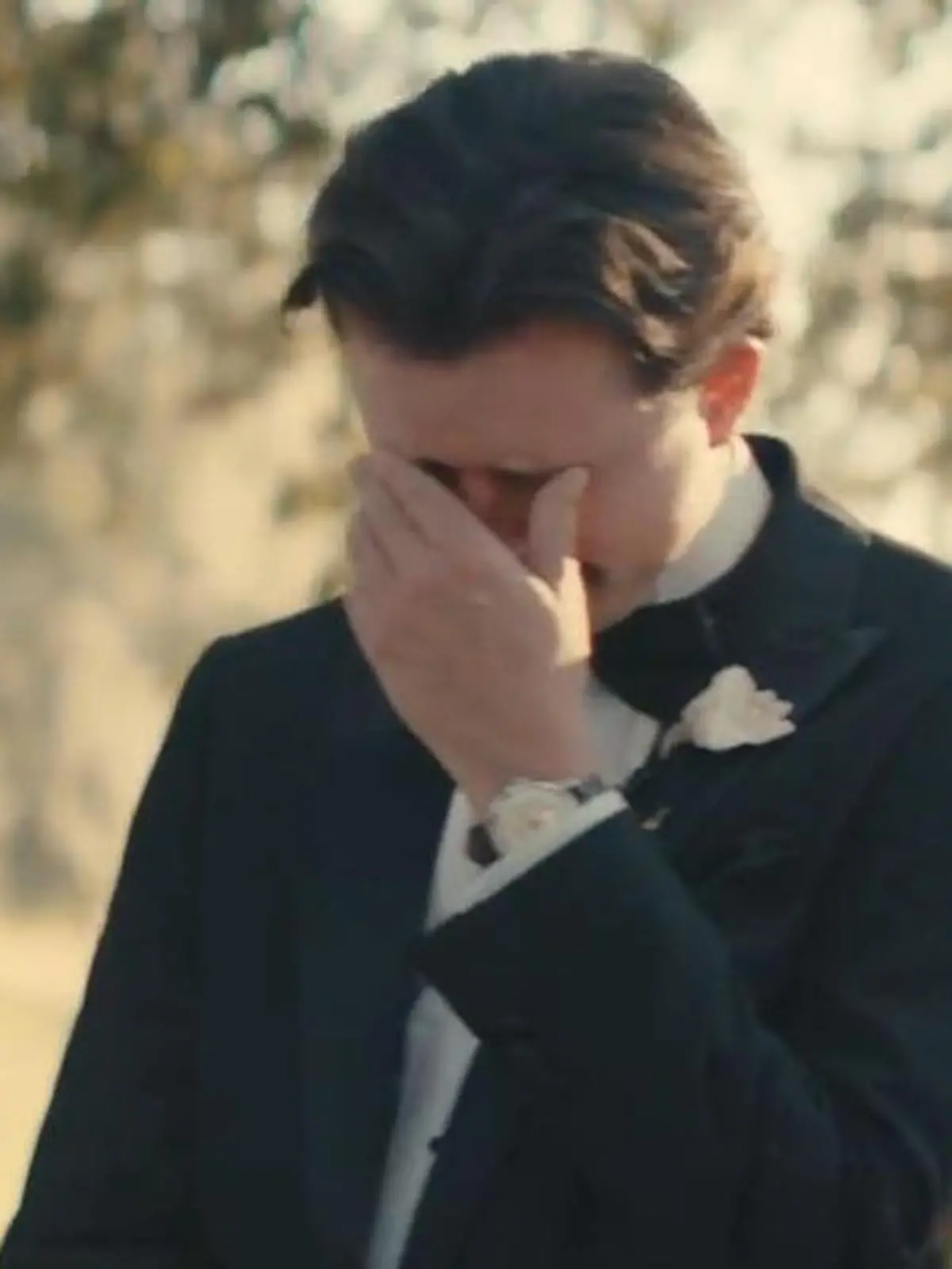 Bild zu: "Kurz vor Jawort! Tyler (29) bricht in Tränen aus − weil Braut ihn DAMIT überrascht"