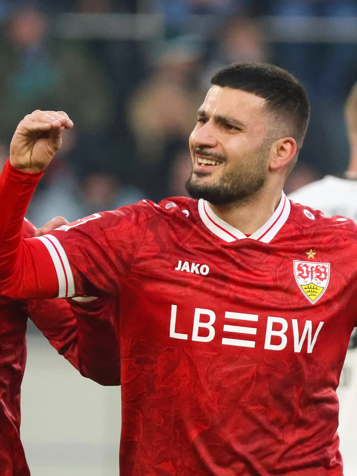 Wendet sich Deniz Undav wieder an seine Kritiker? RTL zeigt das Europa-League-Spiel VfB Stuttgart gegen Young Boys Bern auf RTL+ online im Stream