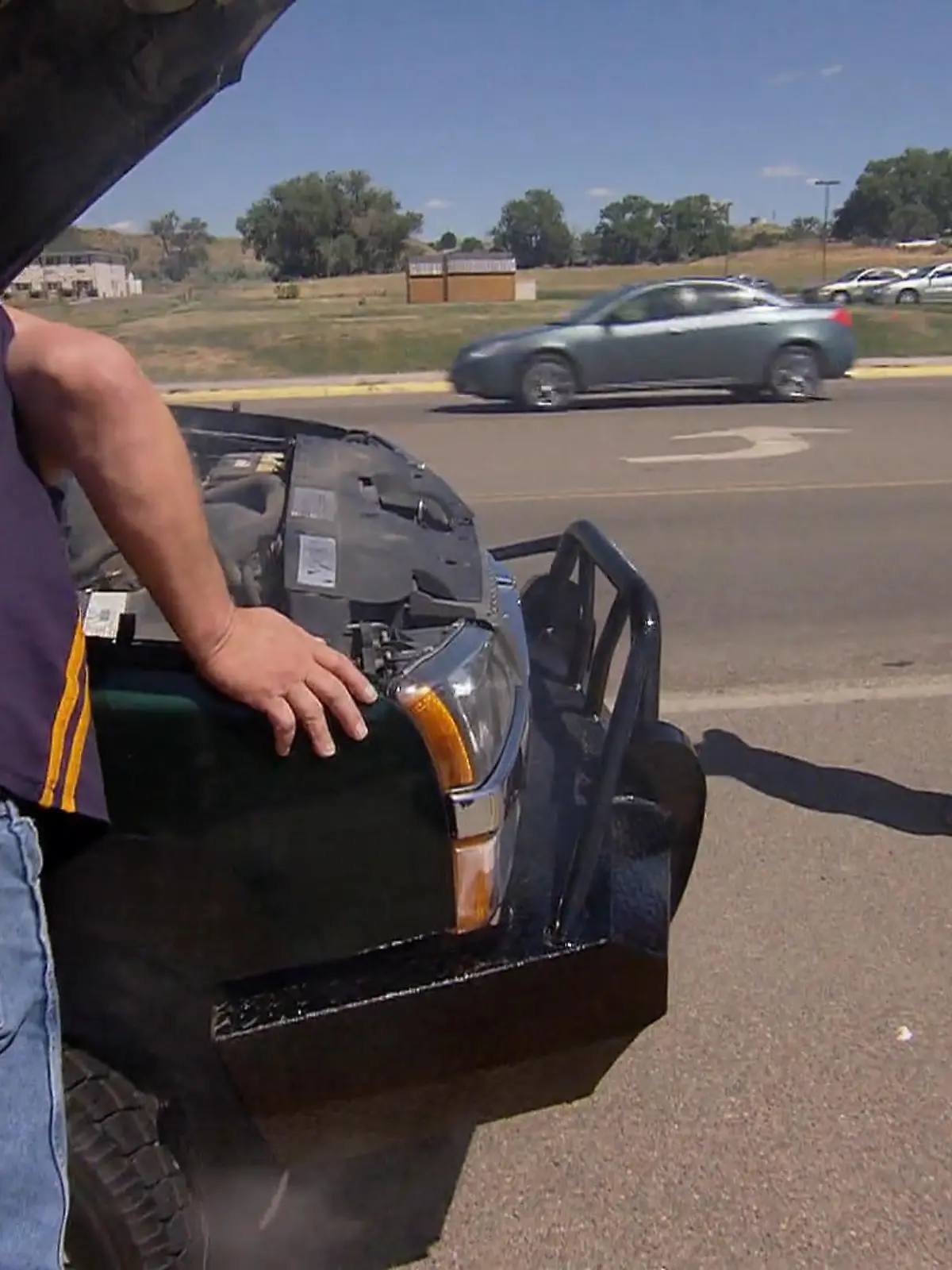 Bild zu: "Auto kapuut – Nerven auch?"