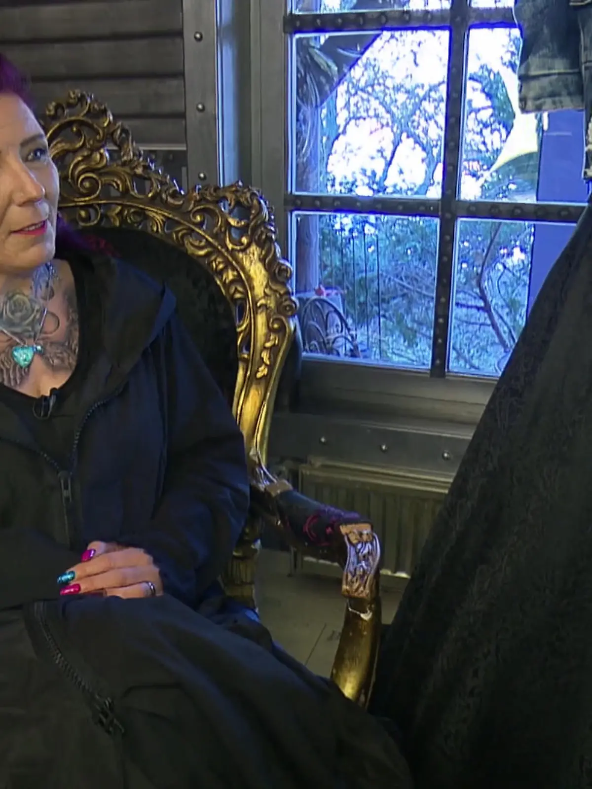 Bild zu: "Spezieller Kleiderwunsch wegen Schicksalsschlag"