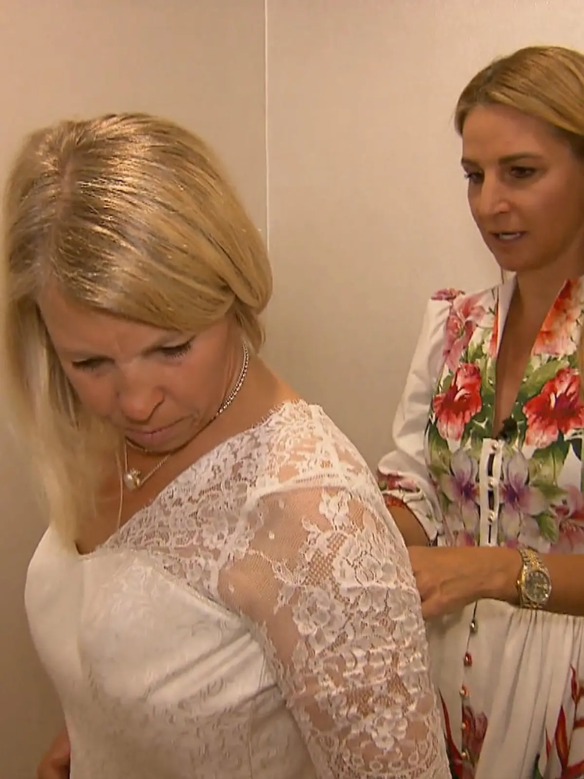 Bild zu: "Probleme bei der ersten Anprobe"