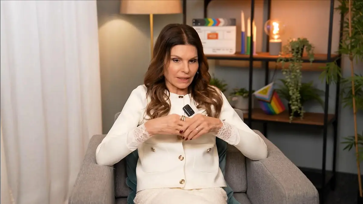 -Unter-Uns-Star-Tabea-Heynig-im-Interview-Warum-sie-mit-dem-Tod-ihrer-Serienmutter-Jutta-k-mpfte-