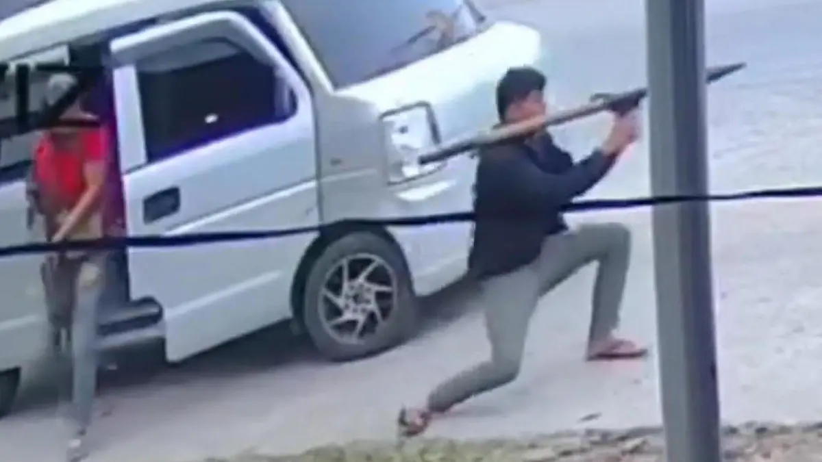 Bürgermeister mit Raketenwerfer beschossen – DAS rettet ihn! Anschlag auf den Philippinen