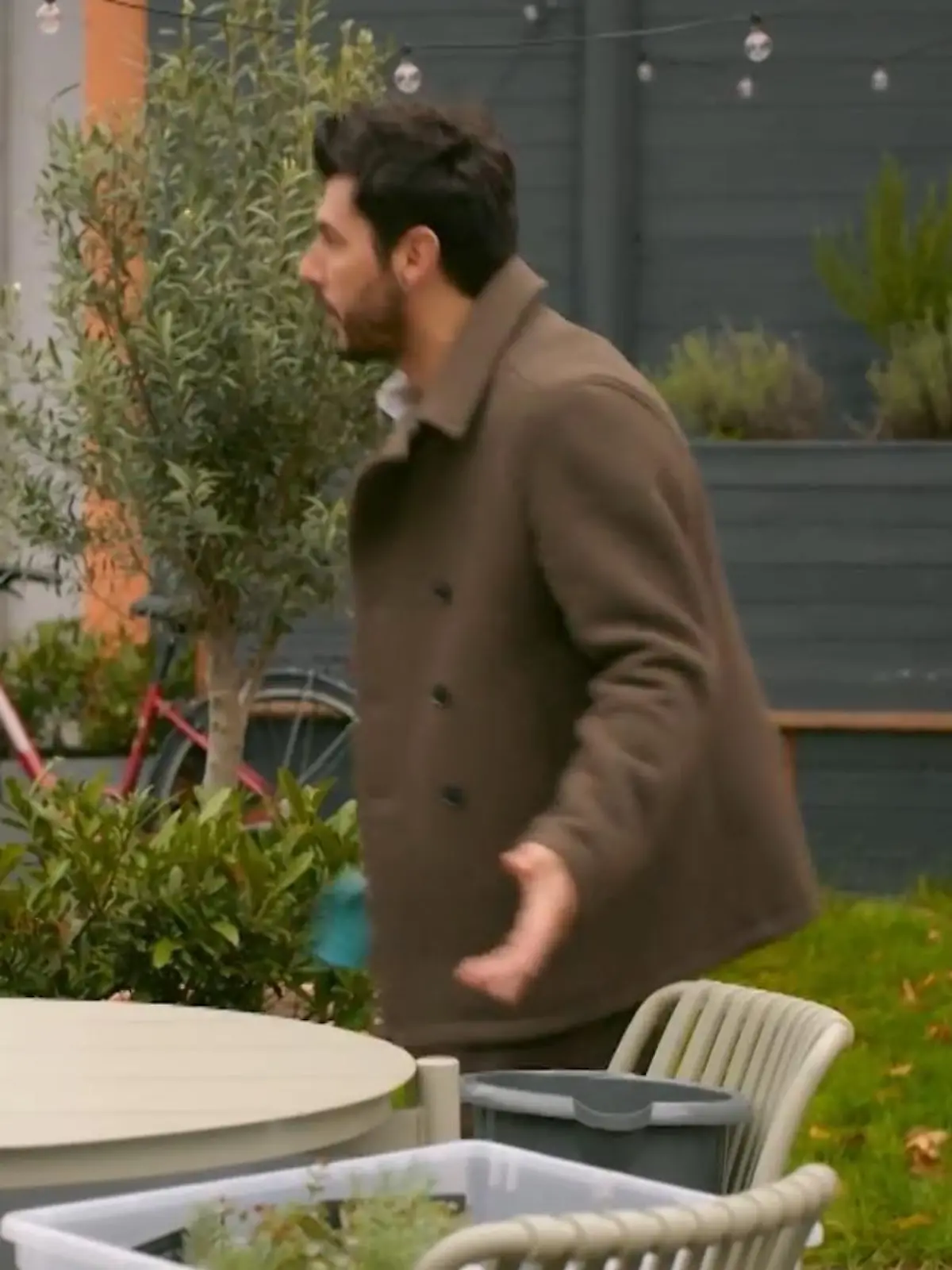 AWZ: Matteo gerät in die Klemme