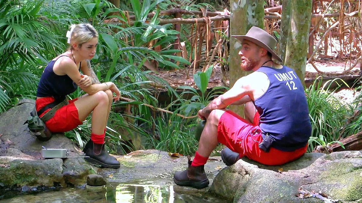 Dschungelcamp-2026-Tr-nen-Aussprache-zwischen-Umut-Tekin-und-Ariel-