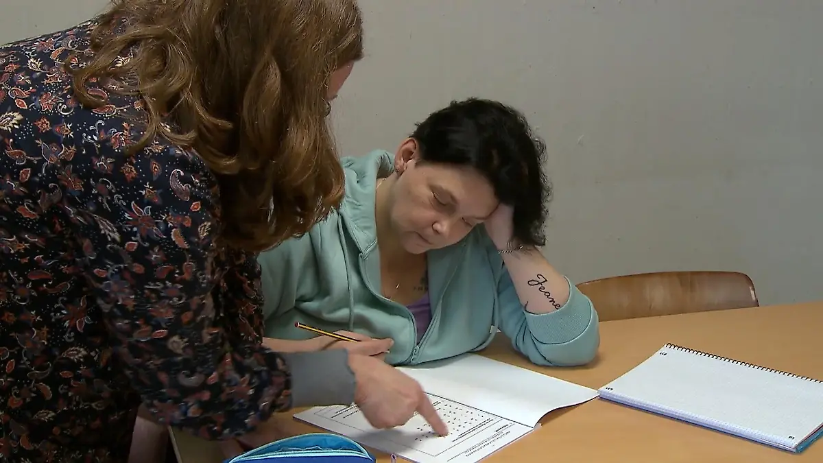 Als Analphabetin durchs Leben – Jessica wagt den Neuanfang Mutiger Weg aus der Unsichtbarkeit