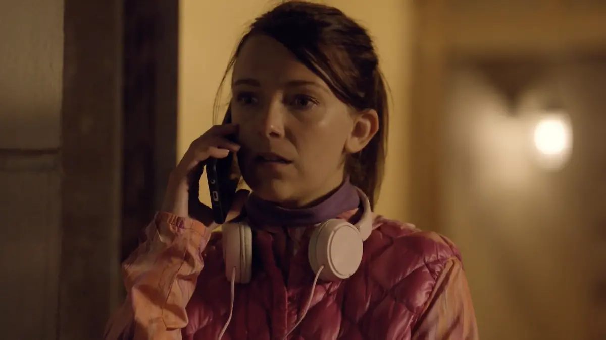 Lilly versucht sich mit Sport und gesunder Ernährung abzulenken. 