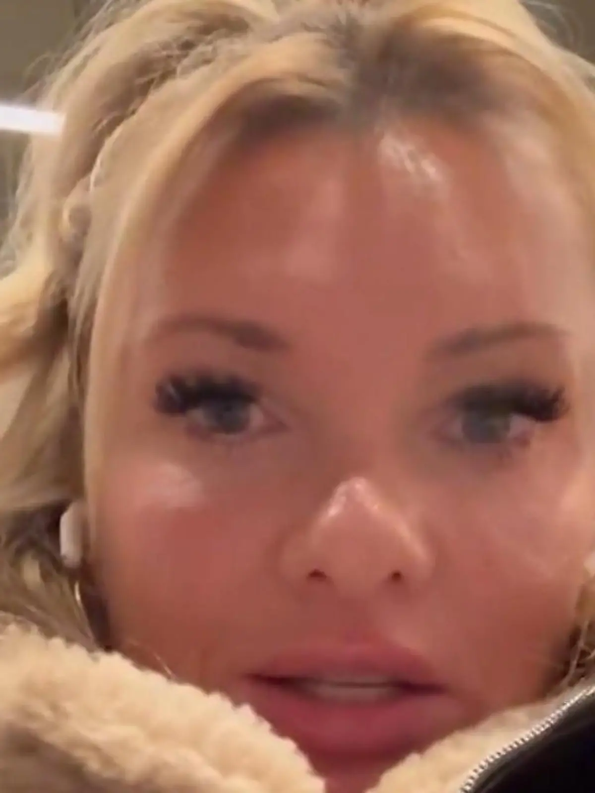 Bild zu: "Evelyn Burdecki vom Zoll abgeführt: „War so geschockt!""