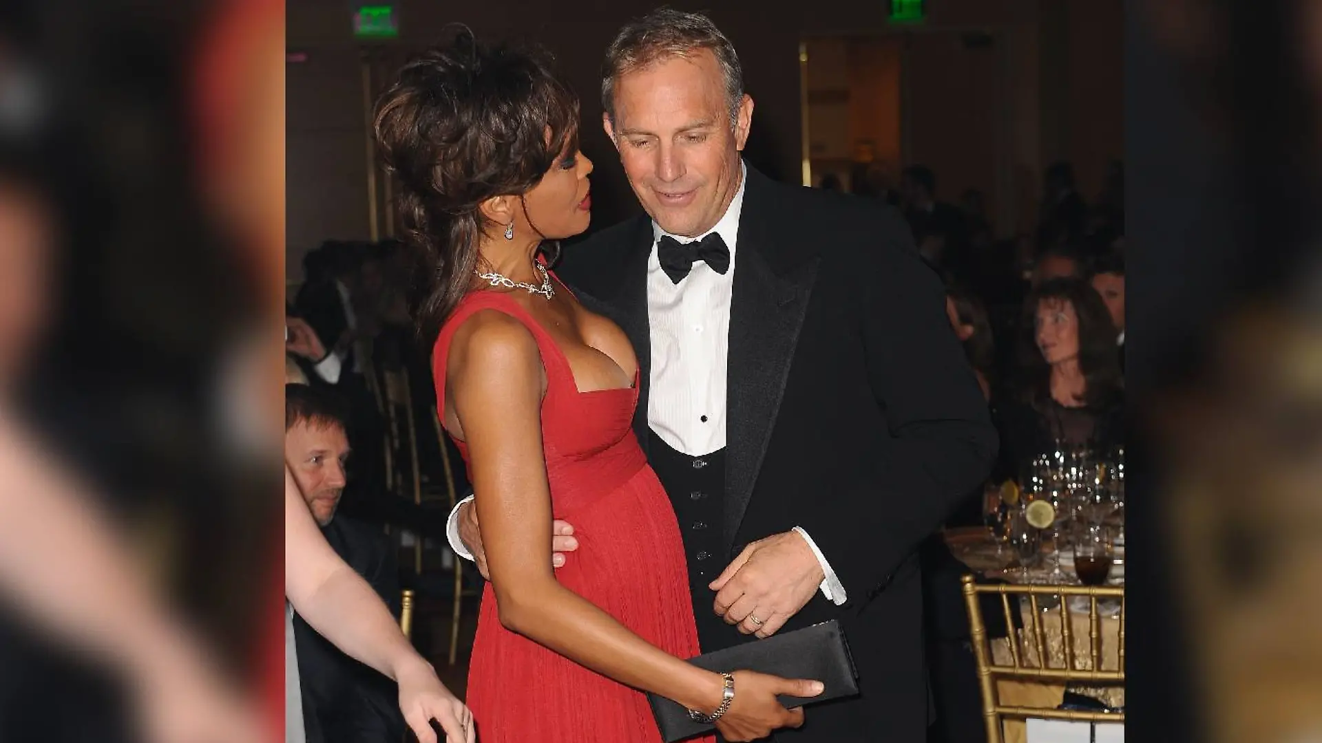 Whitney Houston und Kevin Costner spielten zusammen in „Bodyguard”.