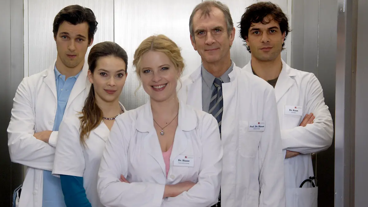 Die Schauspieler (v. l.) Florian David Fitz, Laura Osswald, Diana Amft...