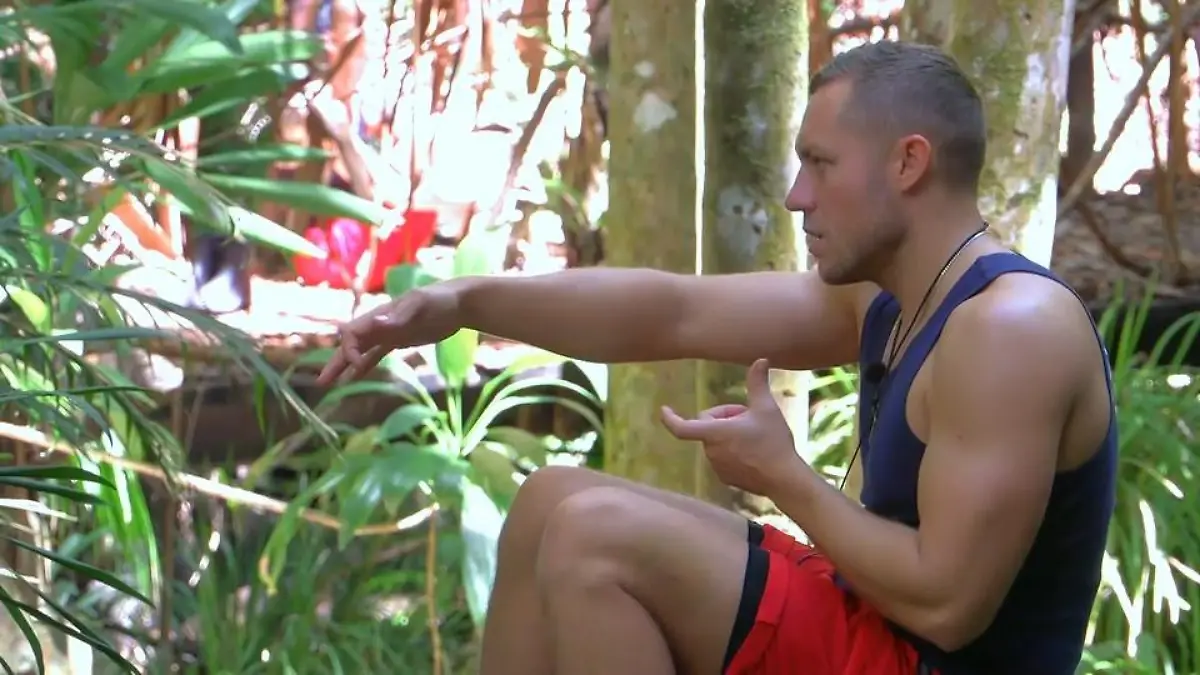 Besamung bis Programmierung: Patrick zeigt seine Fähigkeiten Biologie-Stunde mit Patrick