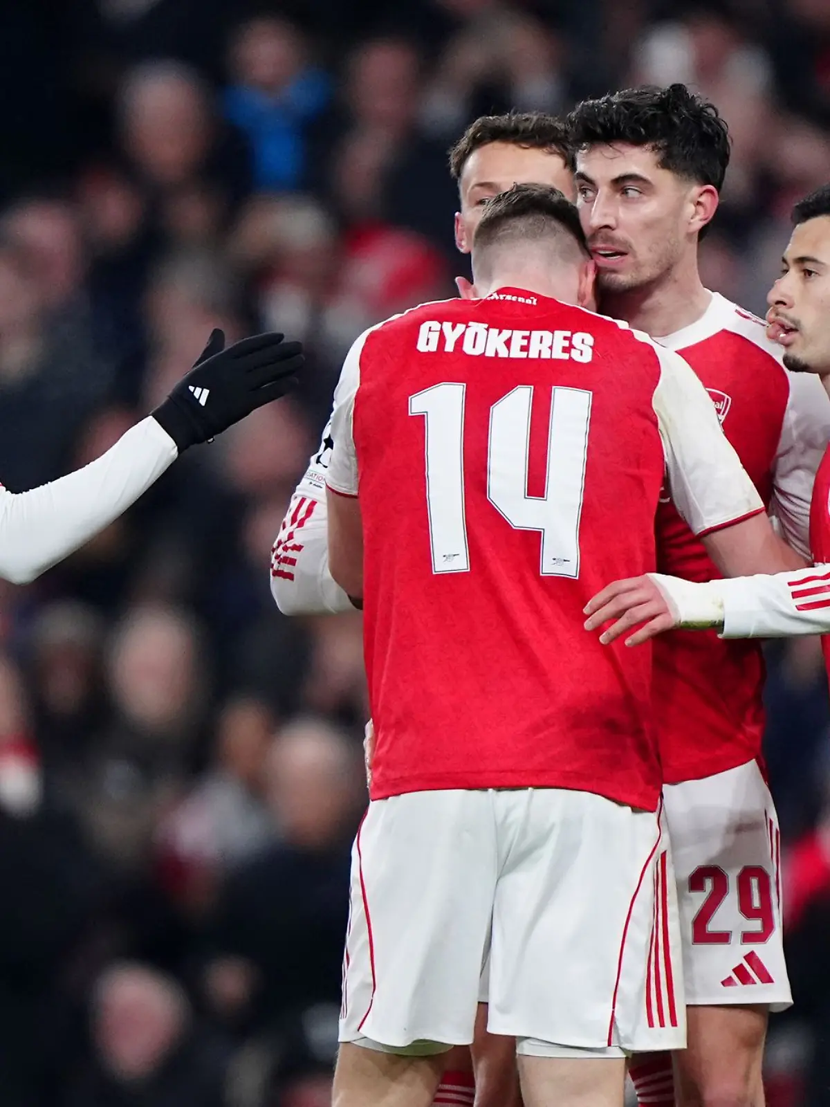 Bild zu: "Arsenal spielt perfekte Gruppenphase - Real verpasst Top 8"