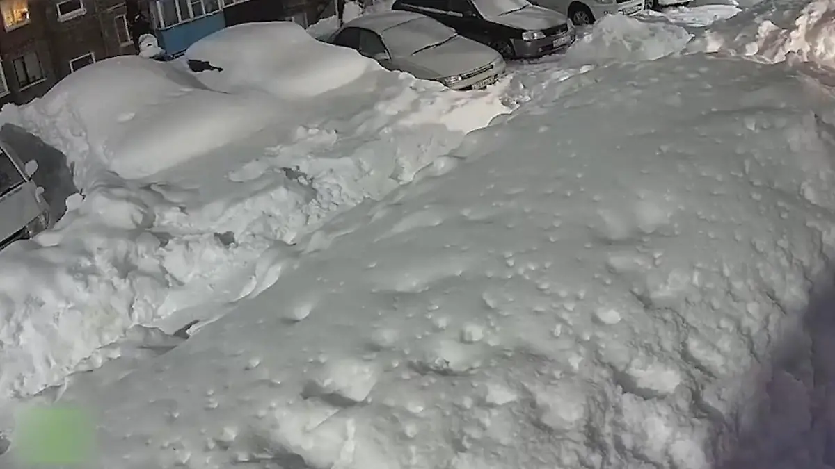 Unwetter-Wahnsinn hält an! Schneechaos verschluckt Ort seit Wochen Extremer Wintereinbruch