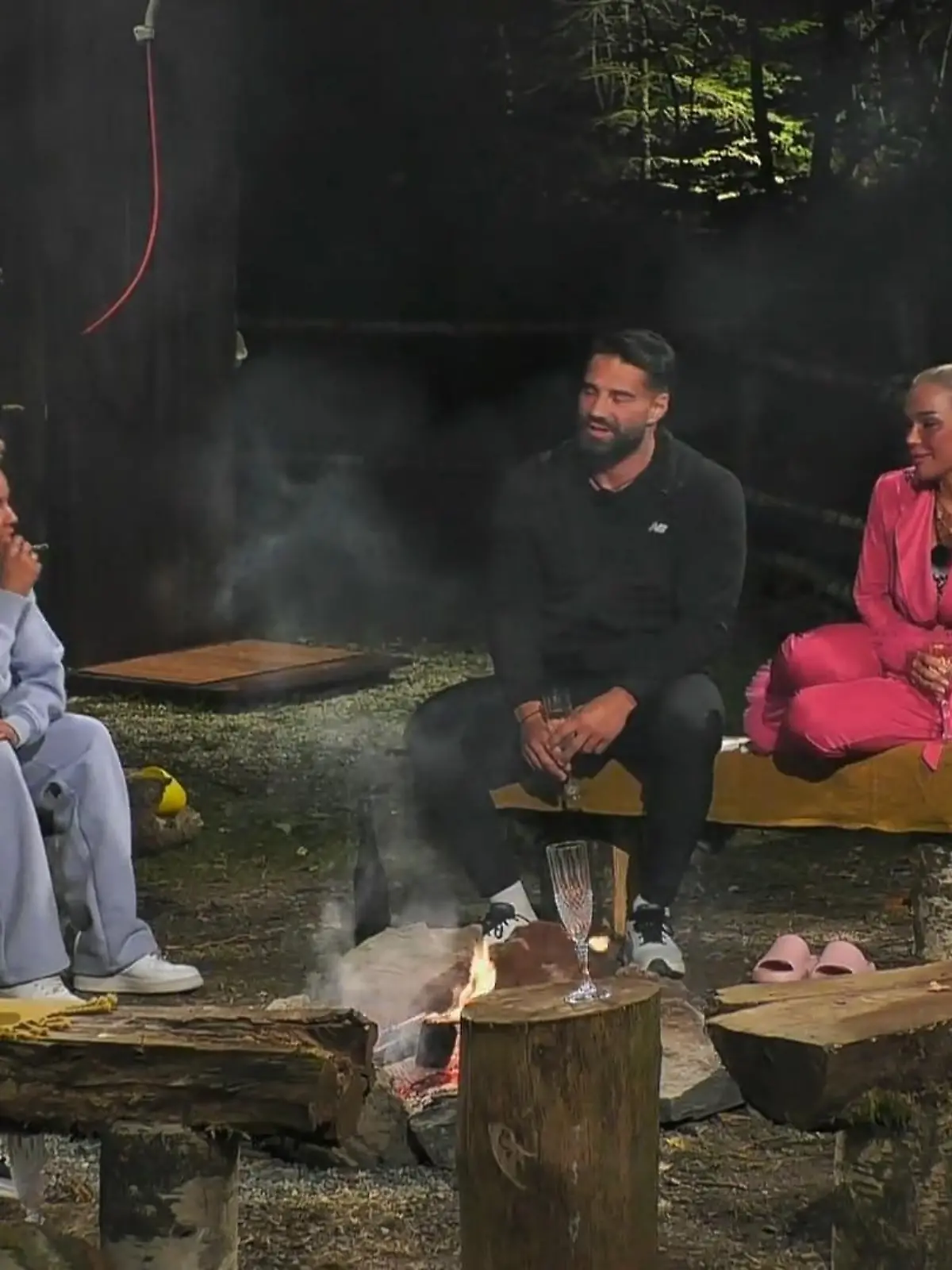 Bild zu: "Was geht da zwischen Emmy und Aleks?"