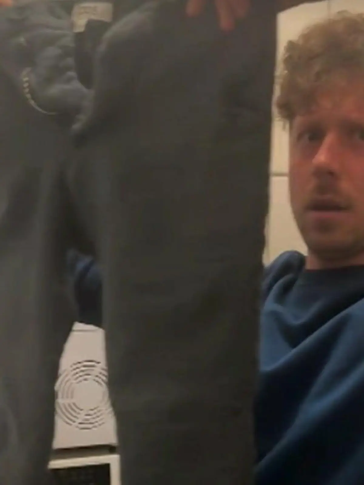 Bild zu: "„Willst du mich verarschen?” „Let’s Dance”-Star ruiniert Lieblingsoutfit"