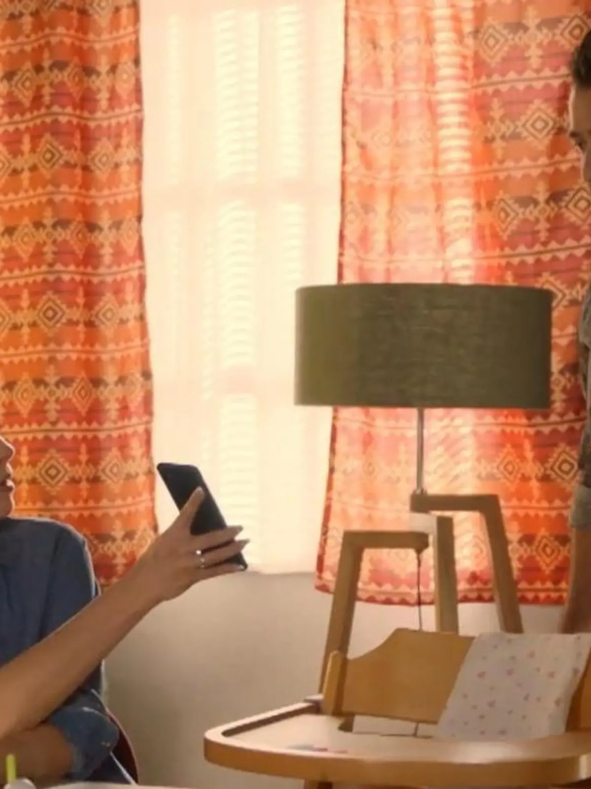 Bild zu: "Zoe und Carlos bangen um ihre Zukunft"