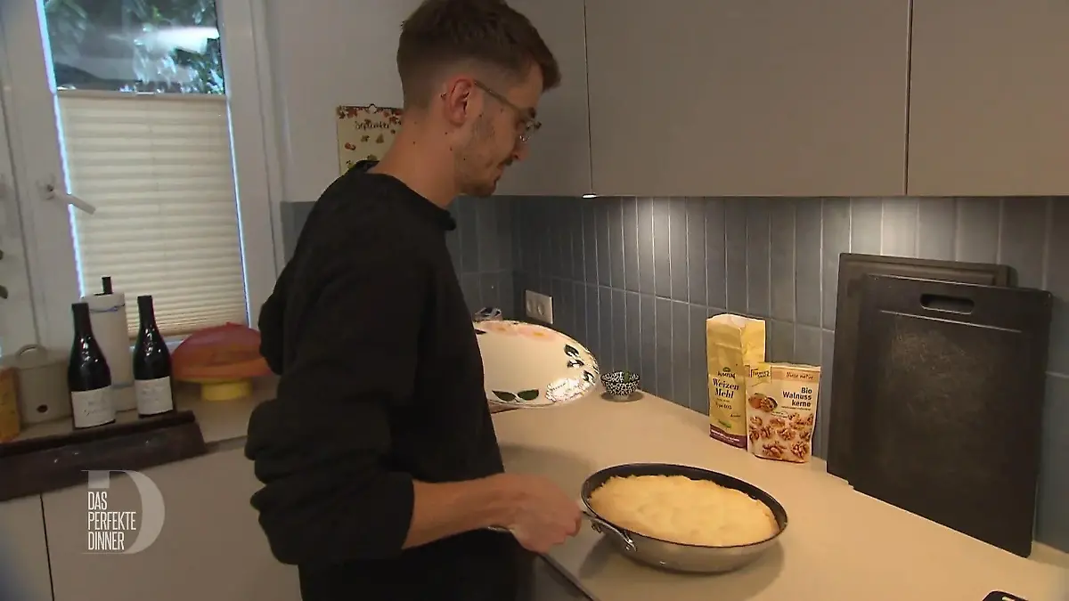 Landet die Tarte auf dem Kuchenteller? Kevins großer Moment