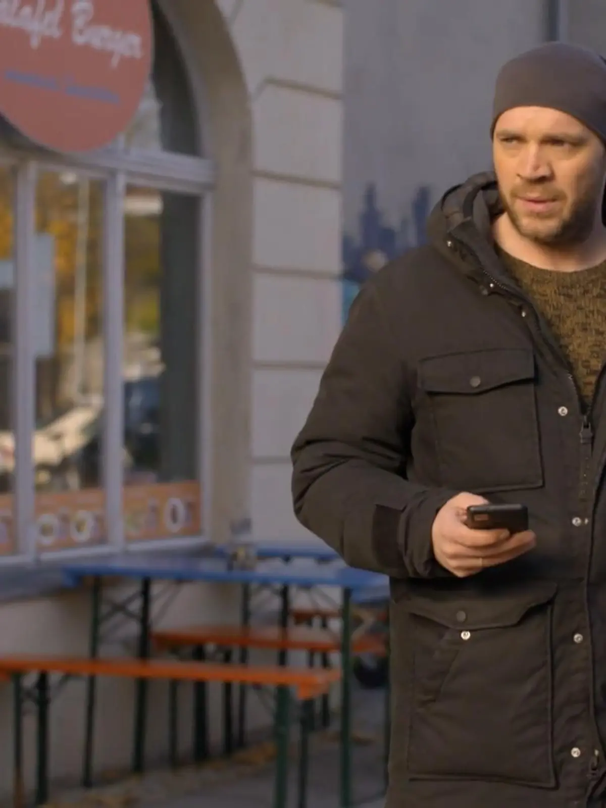 Bild zu: "Erik passiert ein schwerer Fehler"