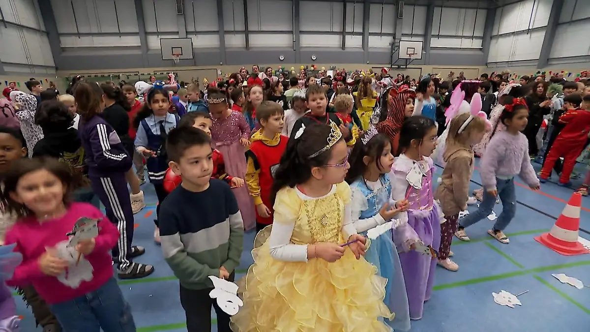 Karnevalistische Früherziehung in Köln „Pänz große Pause“