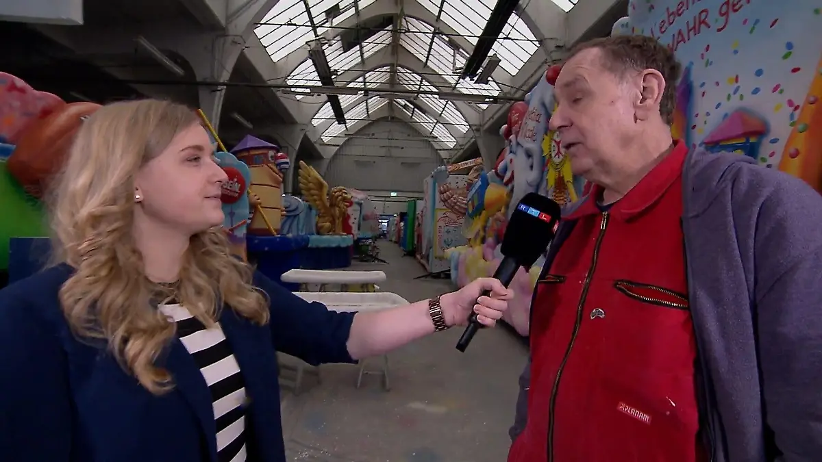 Interview mit Wagenbauer Jacques Tilly Düsseldorfer Karnevalisten in Russland angeklagt