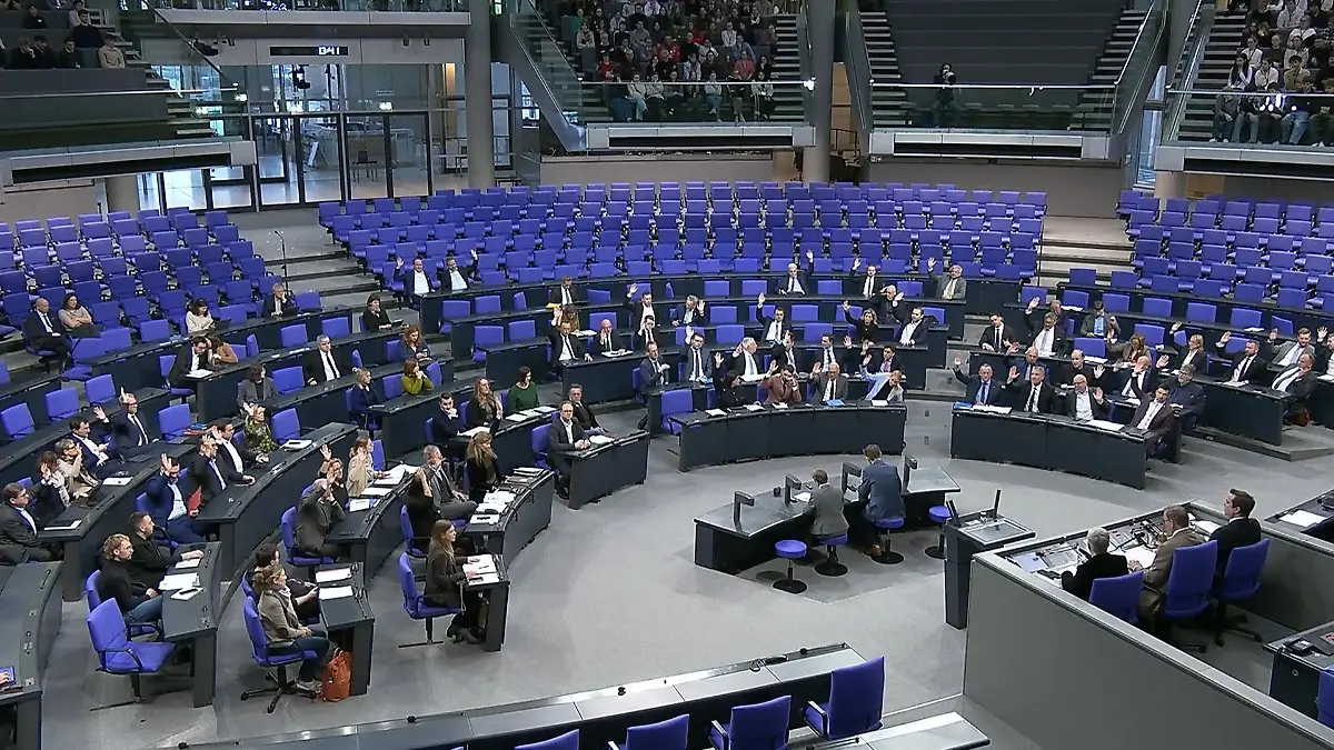 Bundestag stimmt über Schutz kritischer Infrastruktur ab Kritik von Politikern aus NRW