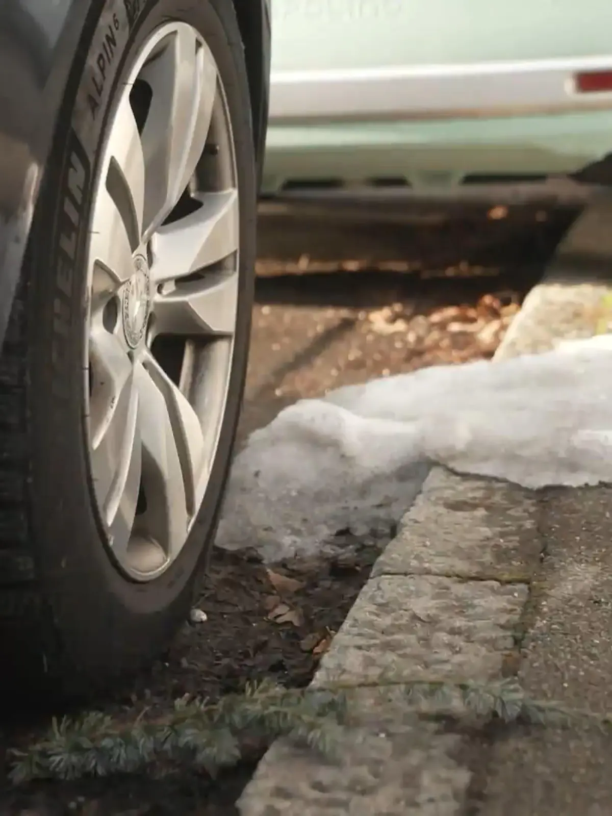 Bild zu: "Ingenieur zeigt Falschparker an und sorgt für Diskussion im Viertel"