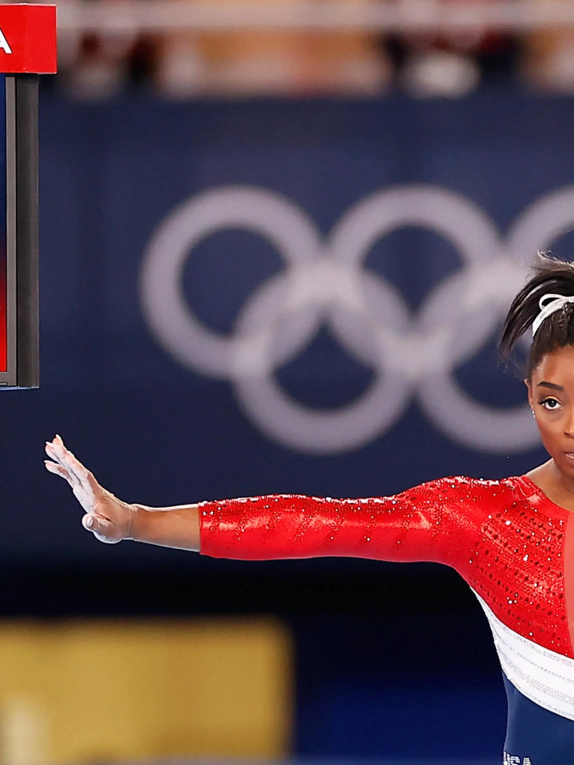  210727 -- TOKYO, July 27, 2021 -- Simone Biles of the United States is seen before the vault of the artistic gymnastics women s team final at the Tokyo 2020 Olympic Games, Olympische Spiele, Olympia, OS in Tokyo, Japan, July 27, 2021.  TOKYO2020XHTP-JAPAN-TOKYO-OLY-ARTISTIC GYMNASTICS-WOMEN S TEAM-FINAL WangxLili PUBLICATIONxNOTxINxCHN