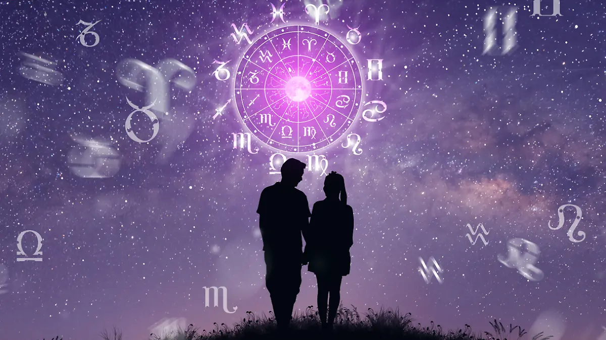 Frau und Mann unter einen Astrologie-Zeichen