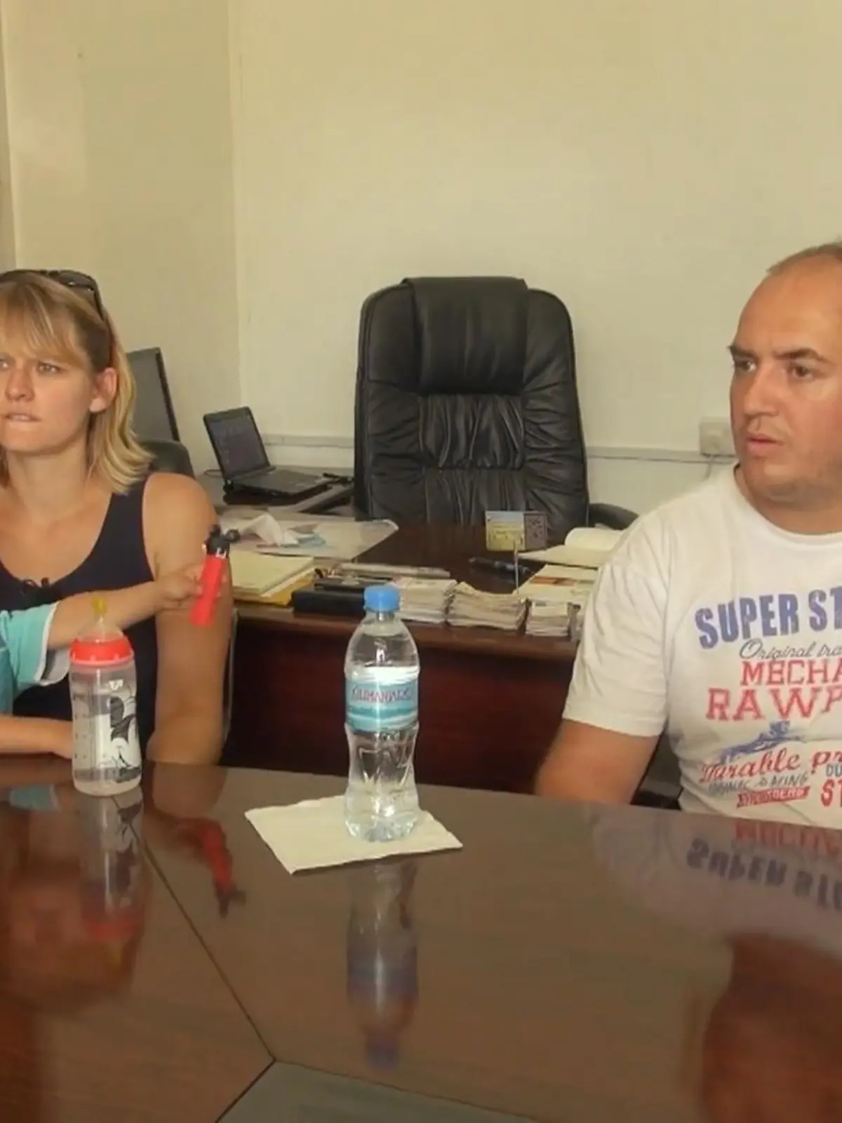 Bild zu: "Wird die Familie in Tansania Fuß fassen?"