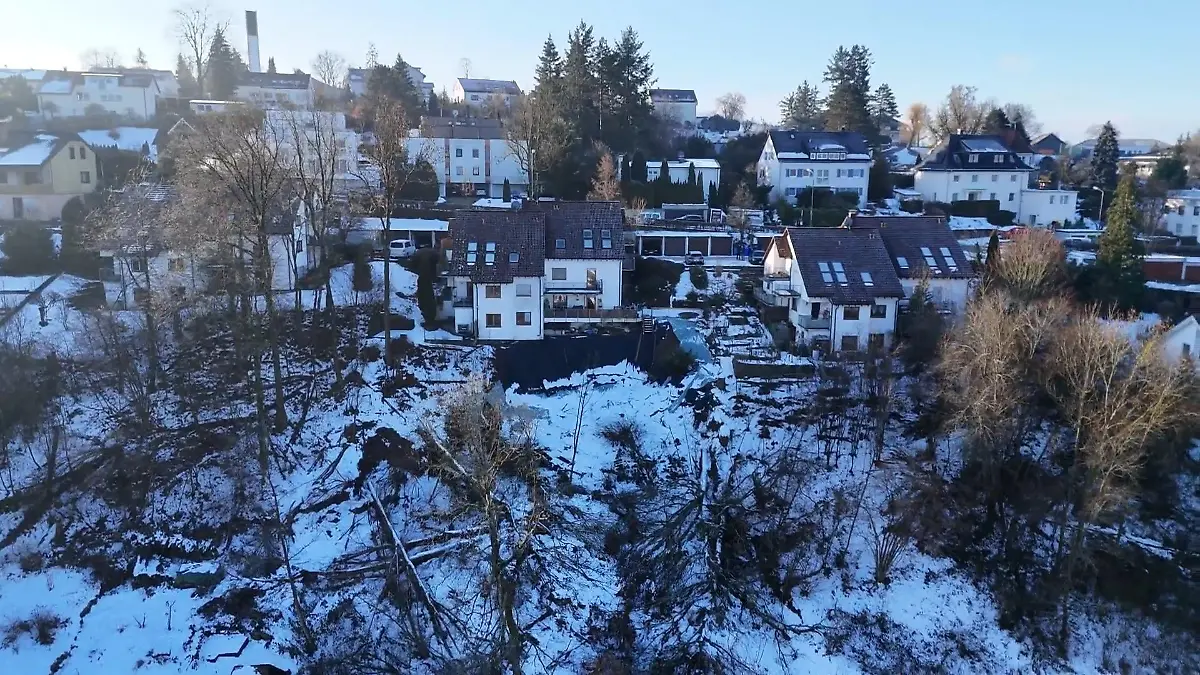 Familien am Abgrund Ihre Häuser drohen zerstötz zu werden