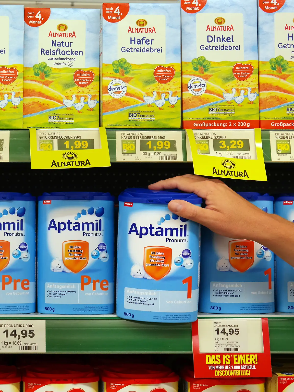 Der Nahrungsmittelkonzern Danone ruft Babynahrung zurück (Symbolbild).