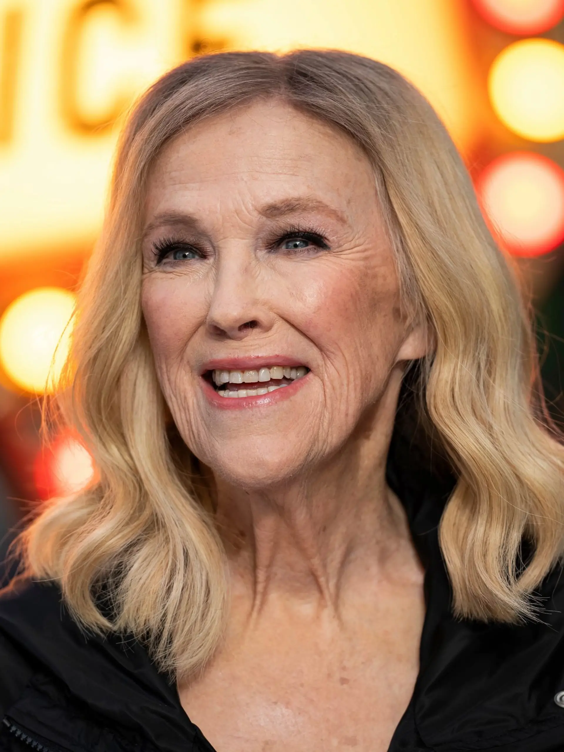 Bild zu: "Daran starb „Kevin – Allein zu Haus”-Star Catherine O’Hara"