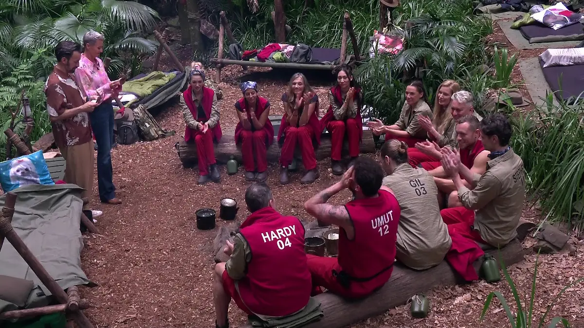 Dschungelcamp-2026-Raus-an-Tag-8-Nicole-Belstler-Boettcher-fliegt-als-erstes-aus-der-Show