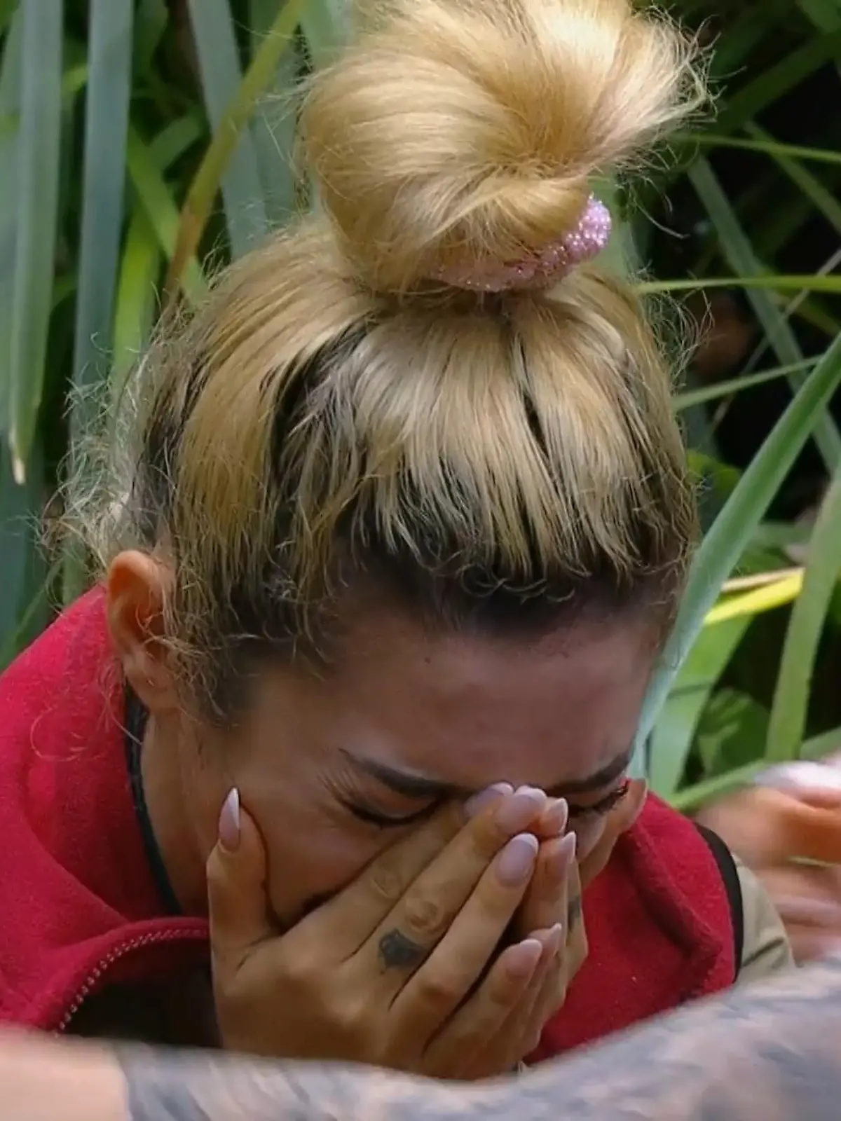 Bild zu: "Wie Ariel sich von ihrem krebskranken Papa verabschiedet hat"