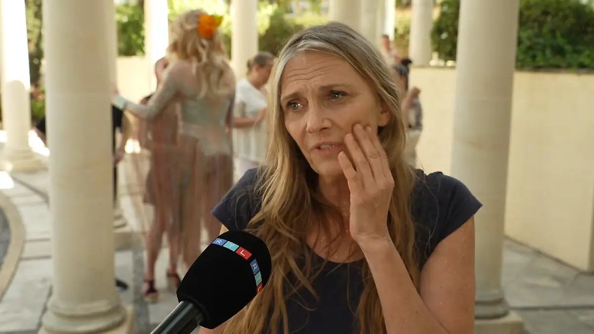 Nach Dschungelcamp-Aus! IHR gönnt Nicole jetzt die Krone „Königin der Herzen"