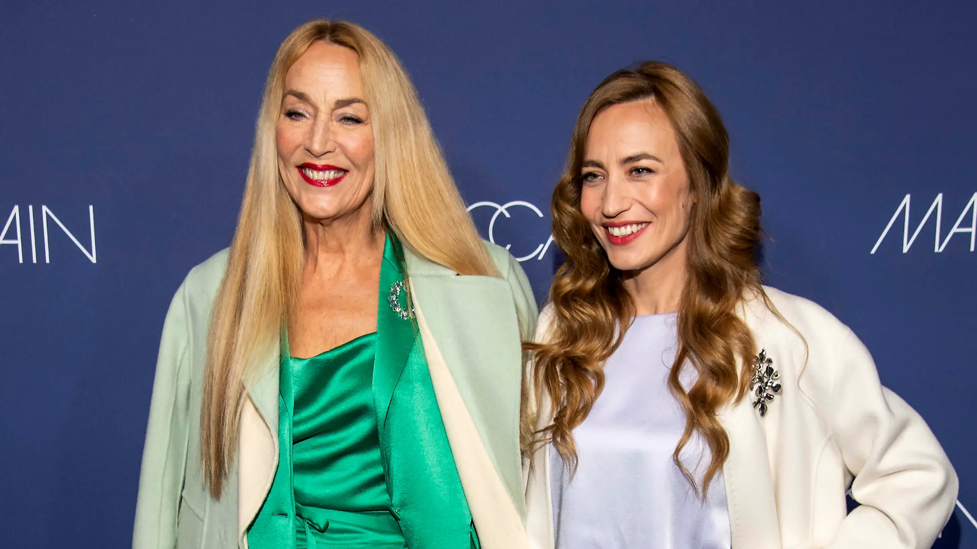 Jerry Hall und Elizabeth Jagger zu Gast auf dem roten Teppich bei der §Marc Cain Fashion Show Echo of now” im Funkhaus Berlin am 30.01.2028